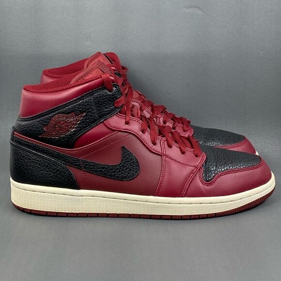 Nike Jordan 1 Retro Mid Team Red Black sneaker shoes mens size 10 - Picture 1 of 8